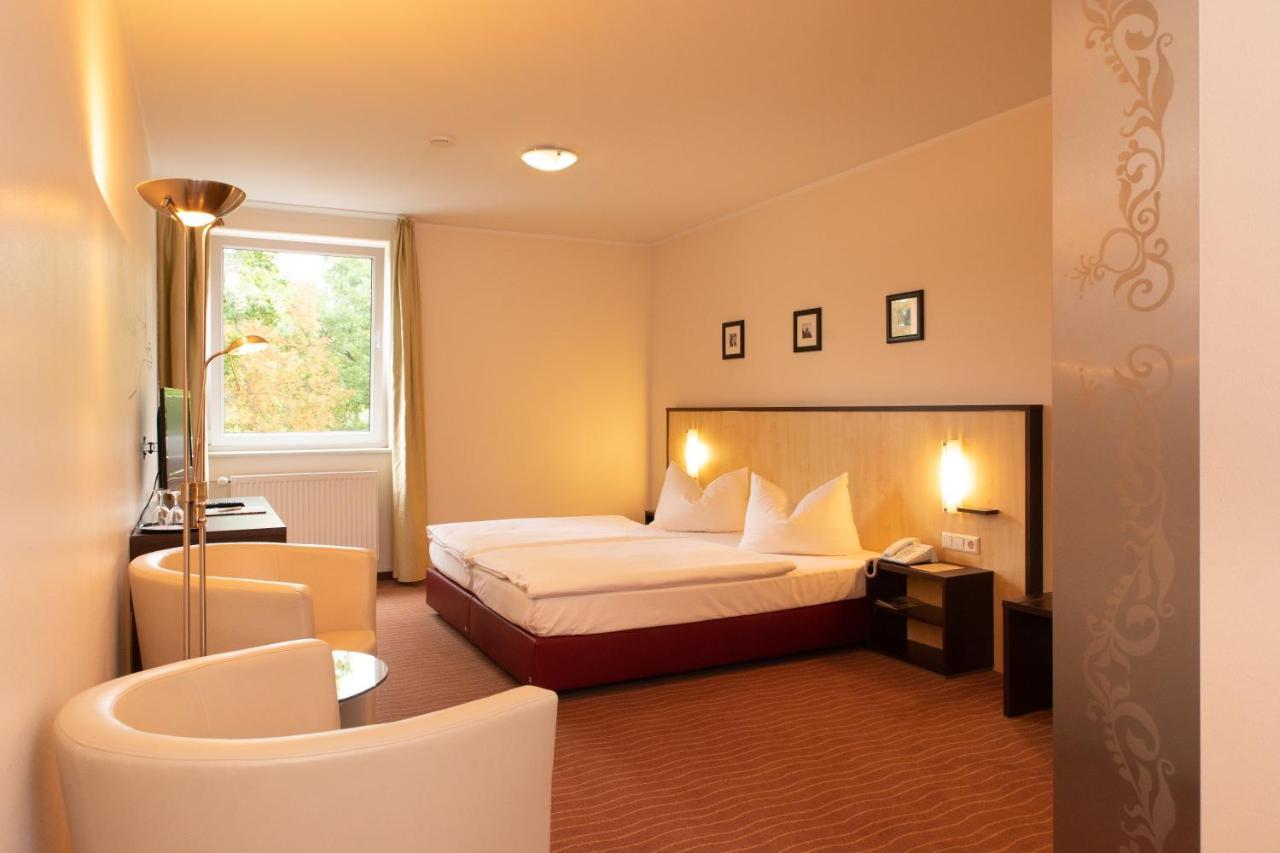 Bergwirtschaft Wilder Mann Hotel Und Restaurant Drážďany Exteriér fotografie